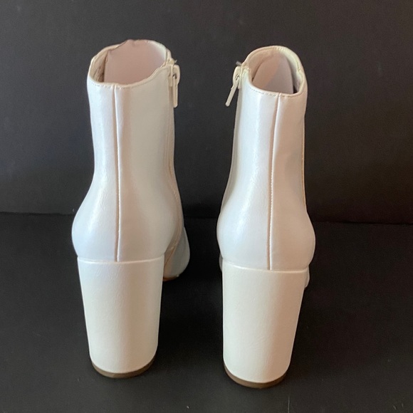 Madden Girl Meeko Block Heel Booties 7.5 M NEW - Picture 5 of 7